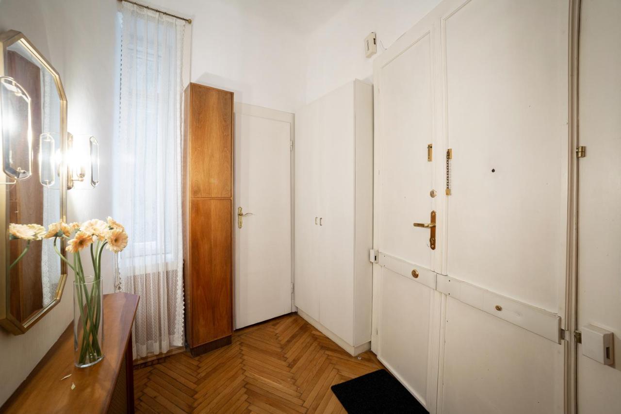 Ferienwohnung Hideaway Wahring Wien Exterior foto